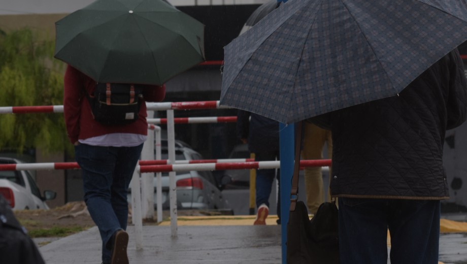 Lluvia en el Alto Valle. Foto: Juan Thomes