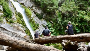Semana Santa en Villa Traful: el maravilloso sendero a la escondida cascada Cataratas