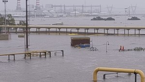 Merma de gas por el temporal en Bahía Blanca: una planta salió de servicio y puede afectar empresas