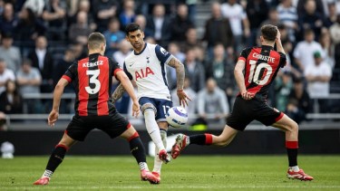 El Cuti Romero volvió a ser titular en los Spurs luego de tres meses. Foto: @CutiRomero2.