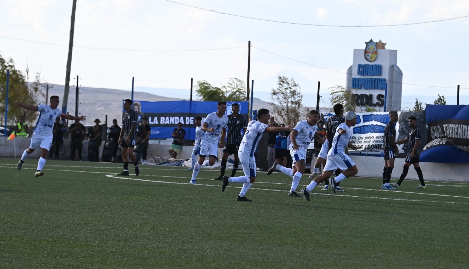 Facundo Miguel metió el gol del triunfo para Rincón ante Cipolletti. (Foto: Prensa Deportivo Rincón)