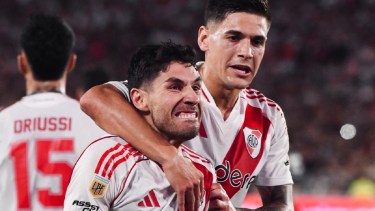 Los dos referentes de River están intentando convencer a dos jugadores de la Selección Argentina.