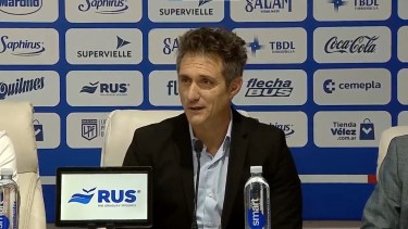 Ezequiel Barco comentó mensajes ofensivos durante la transmisión de la presentación de Barros Schelotto en Vélez.