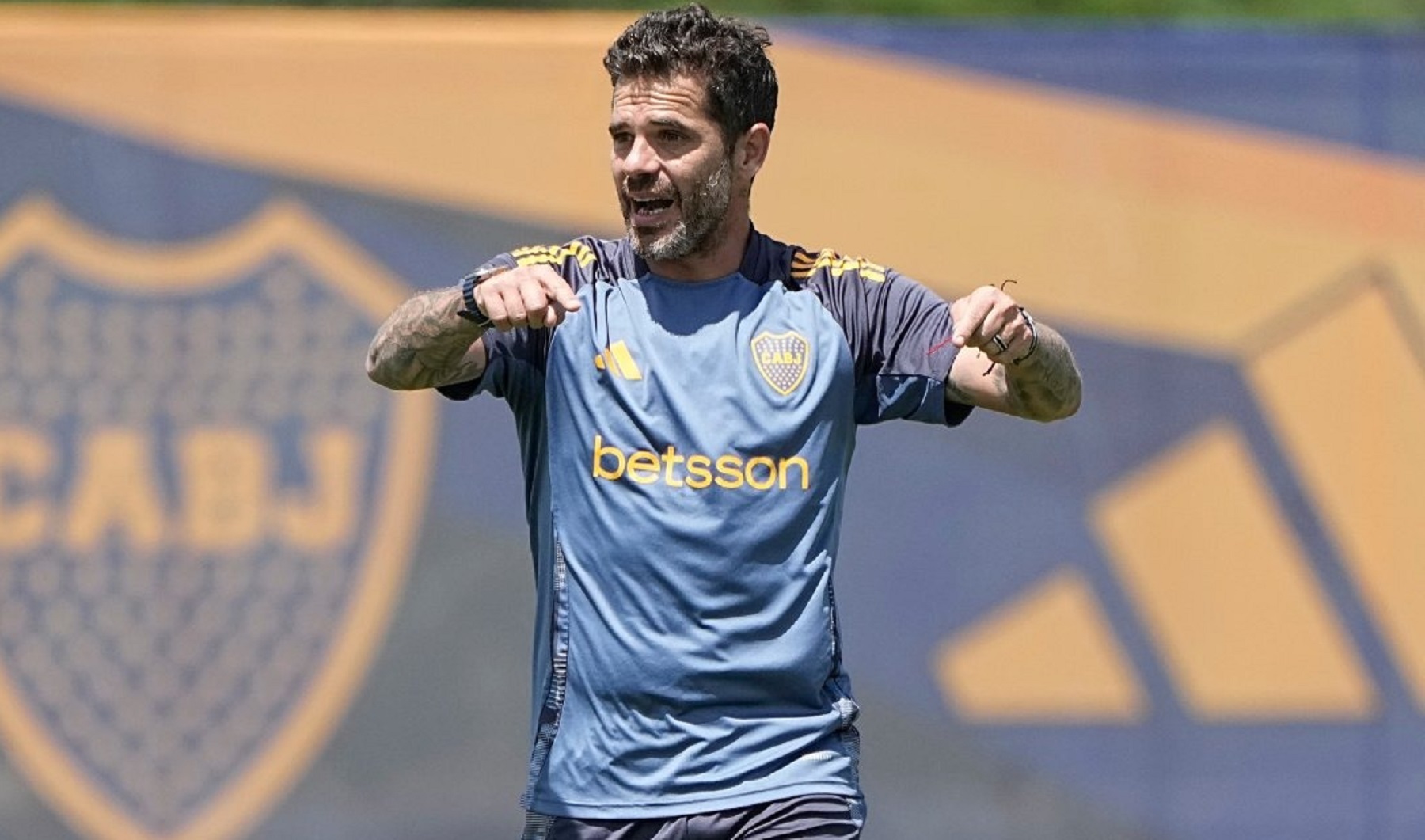 Un ex Boca aseguró que Fernando Gago no lo tuvo en cuenta tras su llegada.