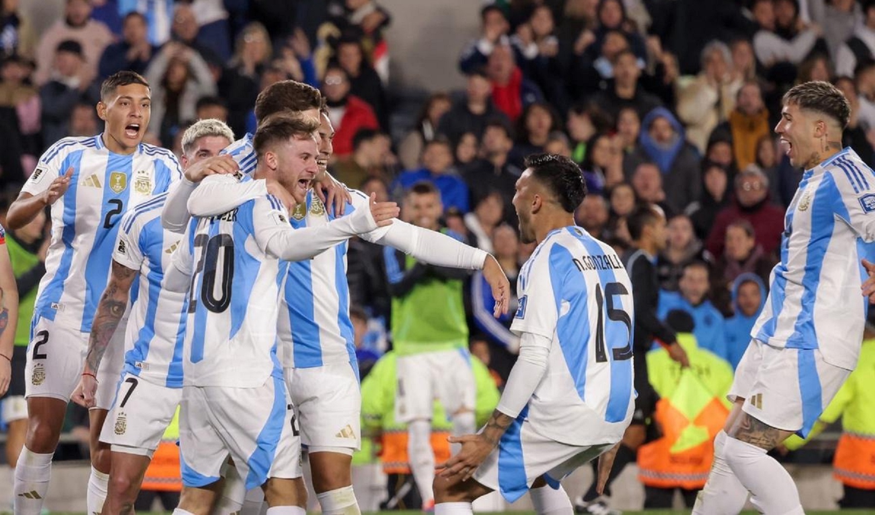 Argentina visita a Uruguay desde las 20.30 por las Eliminatorias.