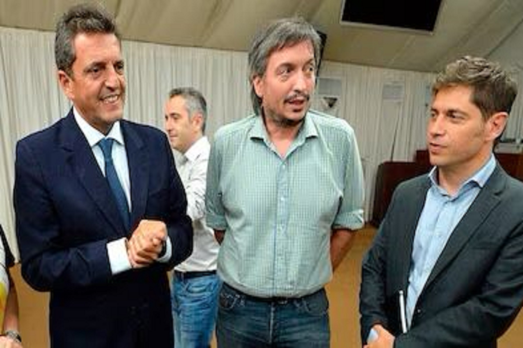 Axel Kicillof, Sergio Massa y Máximo Kirchner. Foto: gentileza Infobae.