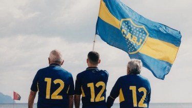 El Genoa de Italia anunció su nueva camiseta en homenaje a Boca. Foto: @GenoaCFC.