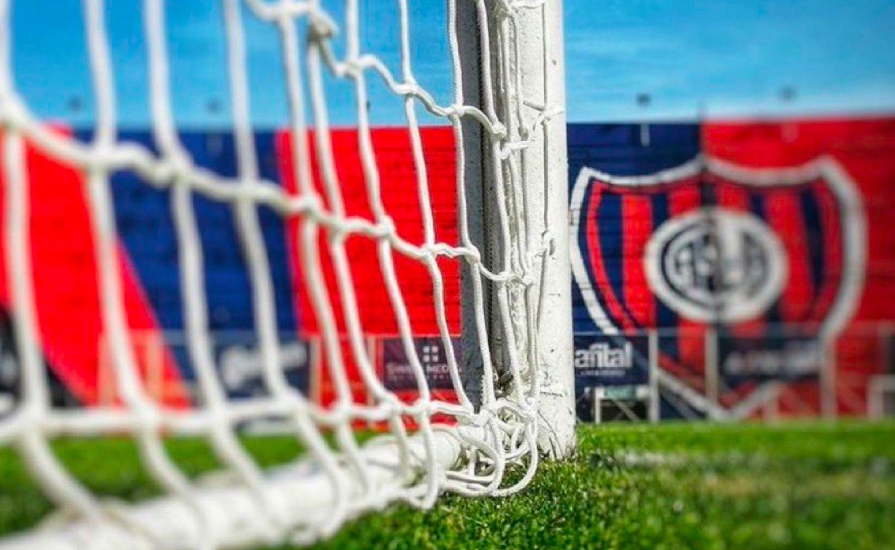 Preocupación en San Lorenzo: un jugador sufrió un ataque cardíaco y fue internado
