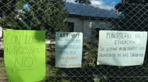 Imagen de Reclamo en El Bolsón: piden reubicar a un docente que fue denunciado por abuso en 2021