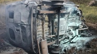 Murieron dos mujeres y a una niña la sacaron de las llamas: iban a arrojar las cenizas del padre