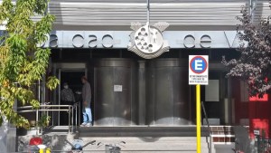 Intentó demandar al municipio de Regina por el cobro de agua y cloacas, pero lo rechazaron