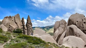 El cerro La Buitrera, es el patio de Kela Crespo, la guardiana de La Lucha