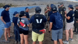 Encontraron con vida a la mujer de 60 años de Chos Malal: estaba semisumergida en el río Neuquén