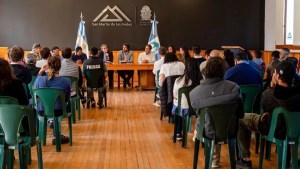 Cerro Chapelco: Rolando Figueroa autorizó el llamado a licitación del centro de esquí de San Martín de los Andes