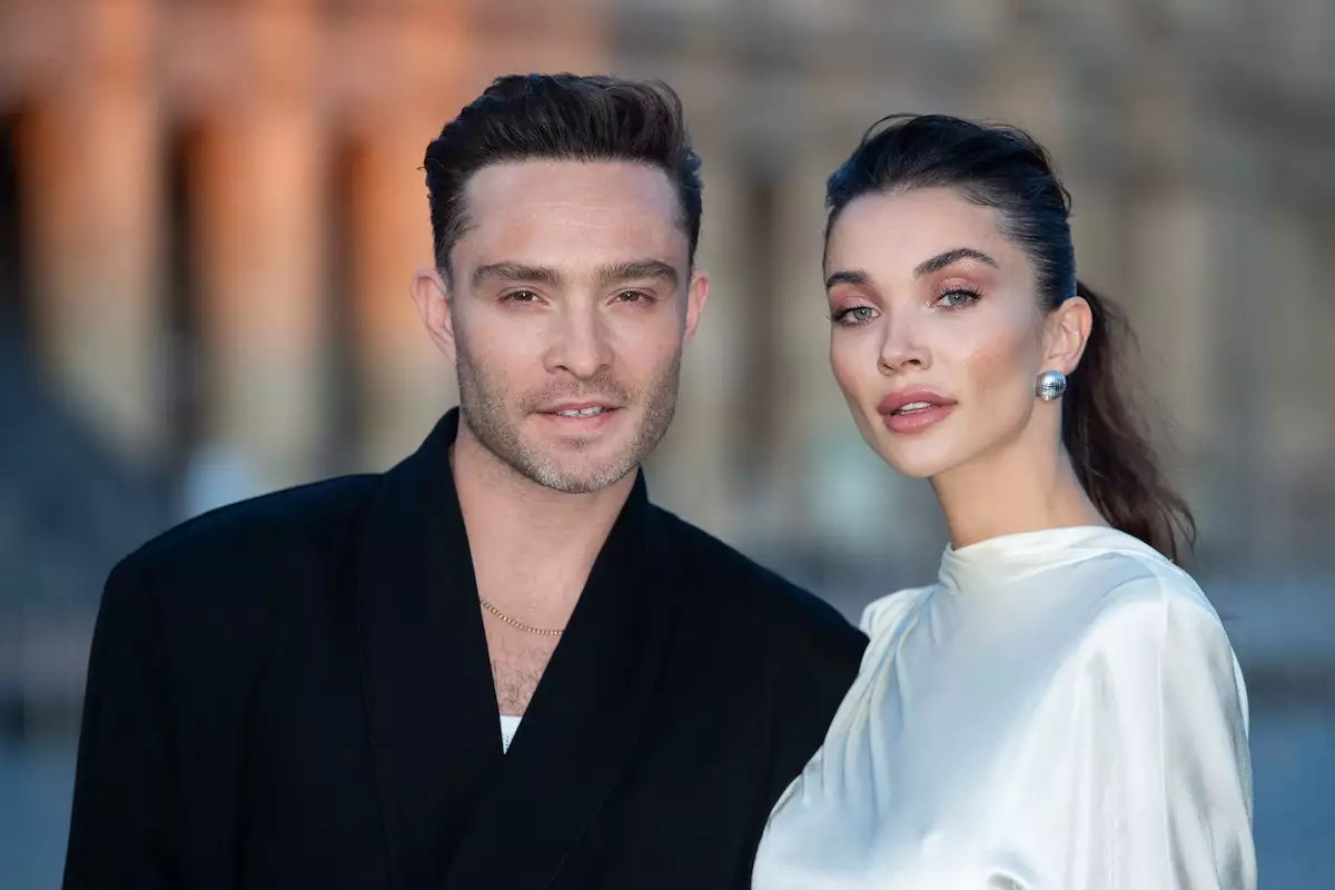 Ed Westwick y Amy Jackson