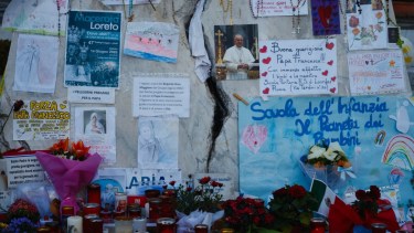 El papa Francisco pasó «una noche tranquila»: lo que aún no se sabe de su internación