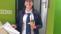 Imagen de Elisabeth, la primera aspirante de guarda mujer en el Tren Patagónico