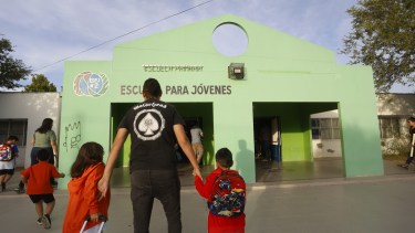 Regreso con normalidad en las escuelas de Viedma. Foto: Pablo Leguizamon.