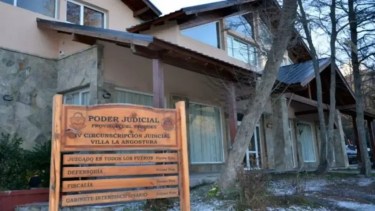 La fiscalía de Villa La Angostura recolecta por estos días evidencias para fundar los cargos contra los cinco sospechosos. (foto de archivo)