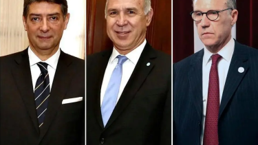 Los ministros de la Corte Suprema, Horacio Rosatti , Carlos Ronsekrantz y Ricardo Lorenzetti, rechazaron la queja de la defensa del condenado a prisión perpetua. (foto de archivo) 