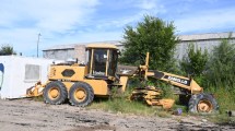 Imagen de La Municipalidad de  Viedma define la compra de maquinaria vial