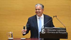 Rolando Figueroa cumple 56 años y así lo saludó la política de Neuquén