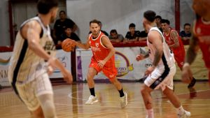 Liga Federal de básquet: Independiente fue letal en el cierre y bajó al Albo en La Caldera