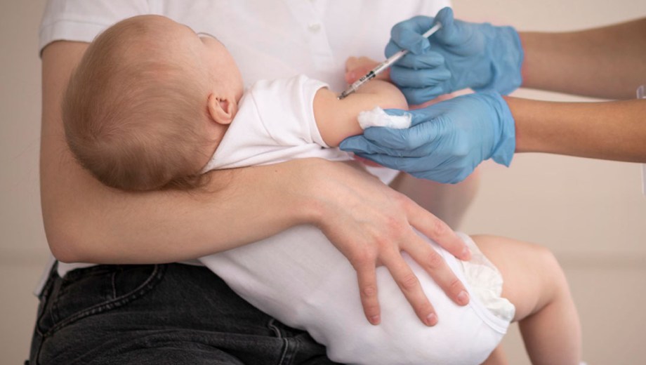 El calendario de vacunación tiene dosis a partir de los recién nacidos. "Las vacunas son seguras", destacan desde Salud Río Negro. Foto: Archivo
