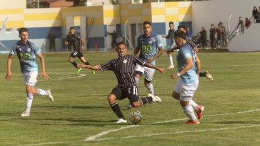 Cipolletti y Sol de Mayo se enfrentan el sábado en La Visera.
(Foto: Pablo Leguizamon)