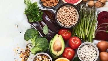 Las cantidades diarias recomendadas de vitamina B1 varían según la edad y el estado físico.-