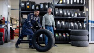 Viajes de compras a Chile: ¿efectivo o tarjeta? cómo conviene pagar con el fin del cepo al dólar