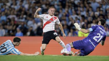 Si las posiciones no se modifican en las últimas dos fechas de la fase regular, habrá clásico entre River y Racing en octavos de final. (Archivo FBaires)