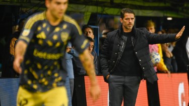 Gago planifica el once titular de Boca y analiza variantes en la formación para visitar a Belgrano