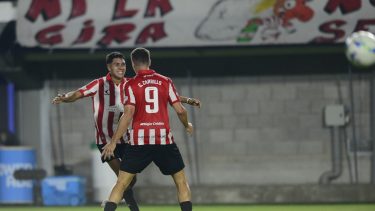 Estudiantes se impuso ante Botafogo con un insólito gol. (Foto: FBaires)