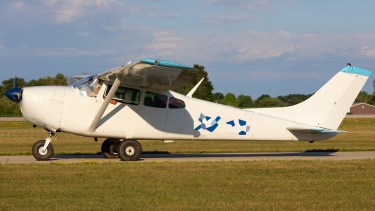 Según informaron, se trata de un Cessna 182D Skylane, un avión liviano. Foto: ilustrativa.