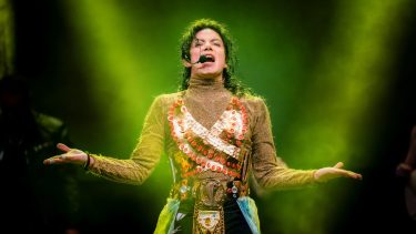 Sergio Cortés lleva más de 25 años interpretando a Michael Jackson, a partir de su impresionante parecido físico natural. (Fotos: Sergio Agro)