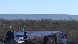 Cuántos son los heridos del trágico accidente en Allen donde cayó una avioneta y murió una persona