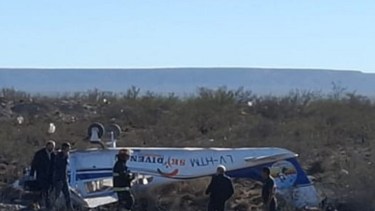 Cayó un avión en Allen. Crédito: Radiofmlider94.1mhz