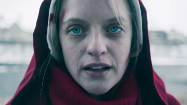 Elisabeth Moss en El Cuento de la Criada. 