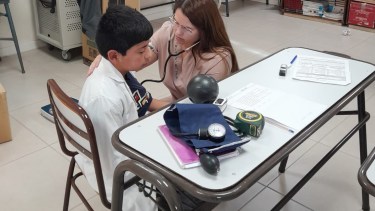 En esta ocasión, los profesionales concurrieron a la escuela rural de El Sauce. Foto: gentileza
