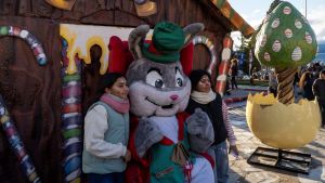 Largó la Fiesta Nacional del Chocolate en Bariloche: baile, paseo gastronómico y muchos huevos