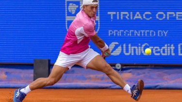 Sebastián Báez ganó el duelo de argentinos ante Francisco Comesaña y es semifinalista en Bucarest