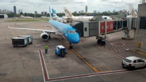 Paro de controladores aéreos este martes: afectaría vuelos en Neuquén y Río Negro, el detalle