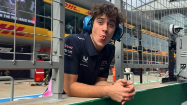 Colapinto se prestó a un juego de la F1, armó su equipo y eligó una denominación muy Albiceleste.
