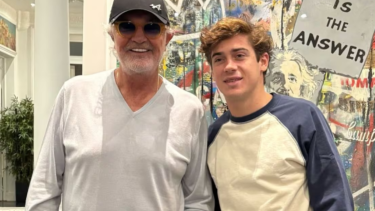 Briatore y Colapinto, en las oficionas de Alpine. ¿Se la jugará el italiano por el argentino en las próximas fechas?