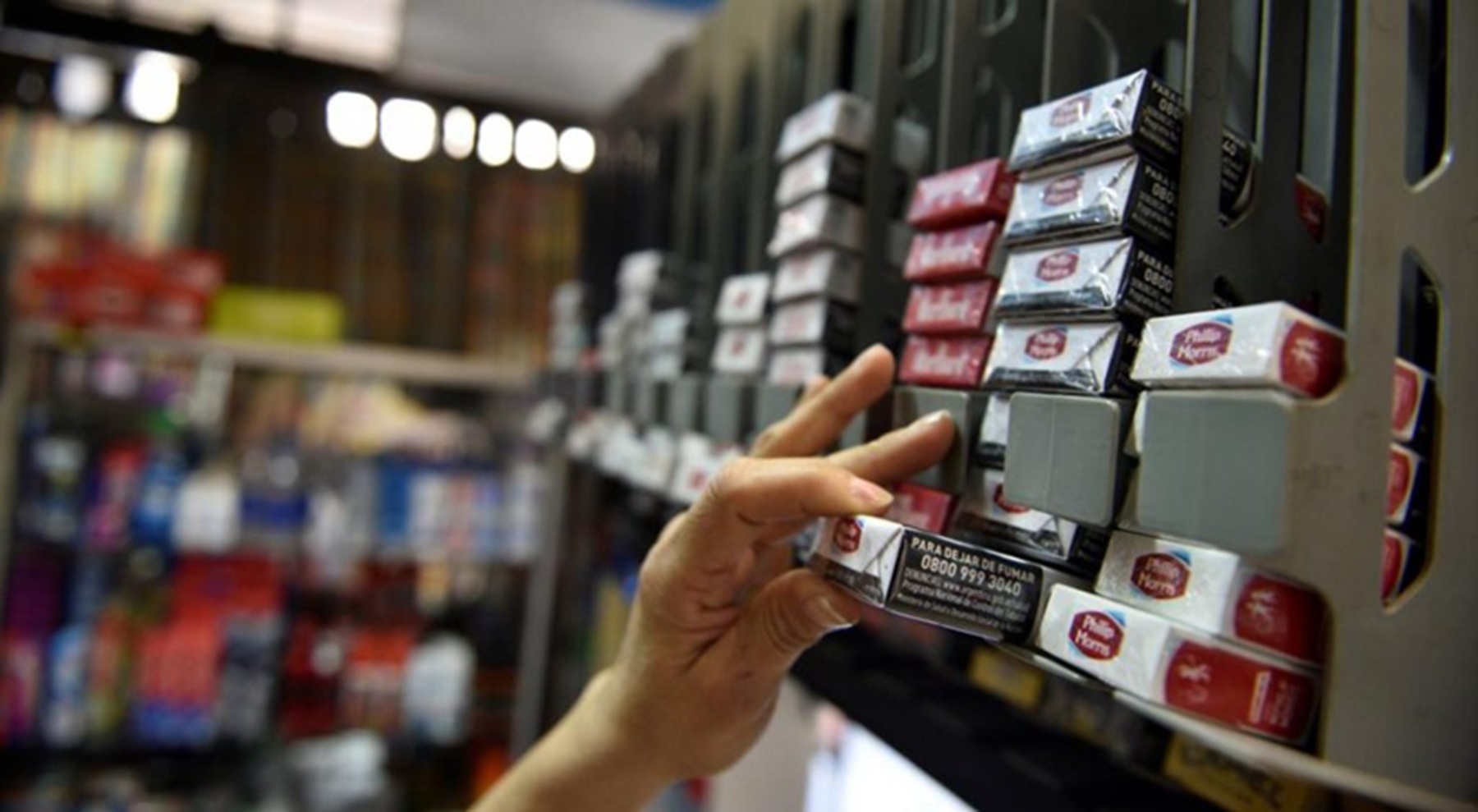 Massalin Particulares ajusta los precios de los cigarrillos: ¿cuánto ...