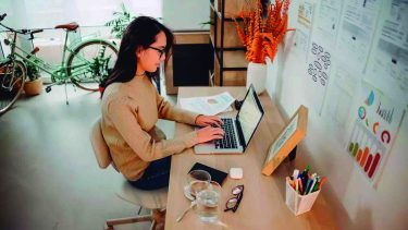 El desarrollo de nuevas habilidades puede ayudar a conseguir trabajo o cambiar a un empleo mejor.