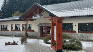 Javier Murer, intendente de Villa La Angostura, aclaró su respeto a "las decisiones del Concejo Deliberante como órgano independiente". Foto: Angostura informa.