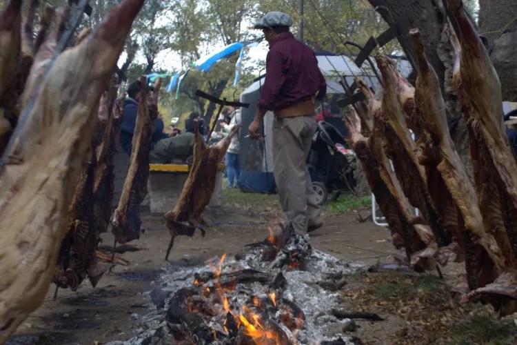 Guardia Mitre se prepara para una nueva edición de la Fiesta del Jabalí al Asador