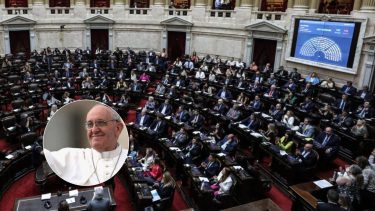 Diputados rindió un homenaje sin grietas al papa Francisco.